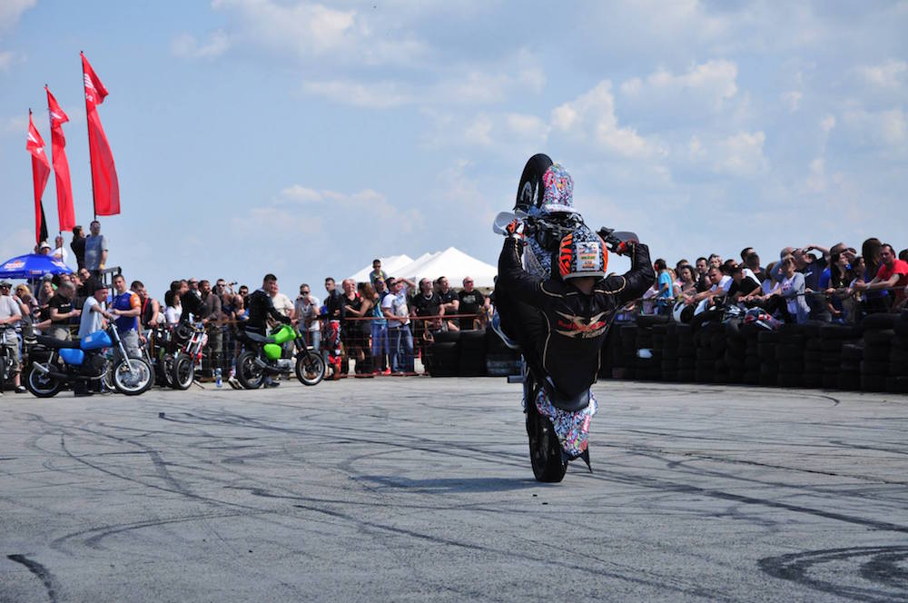 Sex na motoru sex na motoru