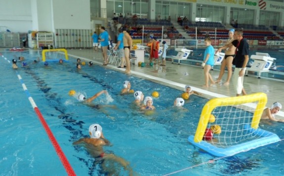 Manojlović učio klince