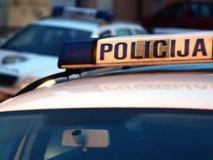policija