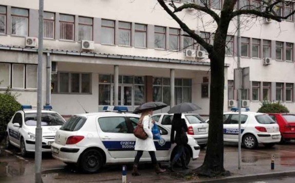 policija
