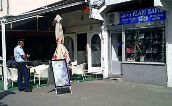 plavi safir