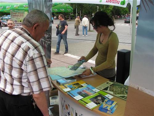 Na Trgu Krajine u Banjaluci održana prezentacija turističke ponude Crne Gore za ljetnju turističku sezonu 2013.