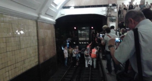 metro-moskva-pozar-foto-twitter-1370416523-320971