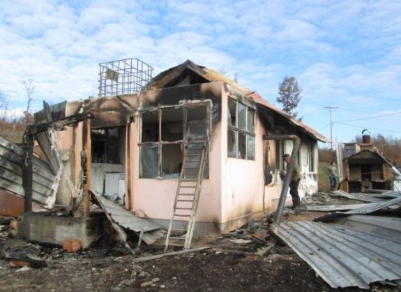 Zapaljena kuća