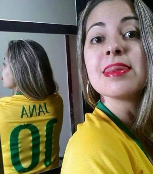 jana-navijacica-brazila-selfie