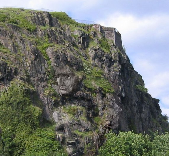 planina sa ljudskim licima