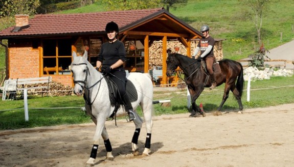 Konjički klub Paddock, Barlovci