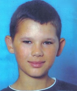 nestao-djecak-255x300