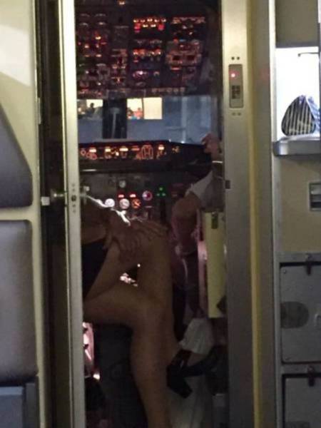 pilot-i-stjuardesa-1