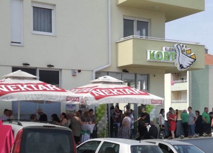 Kort marketi