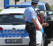 policija