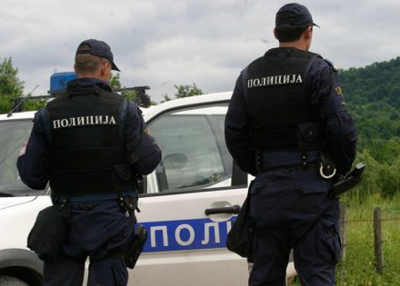 policija