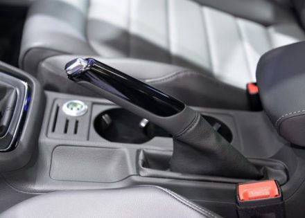 Automobili