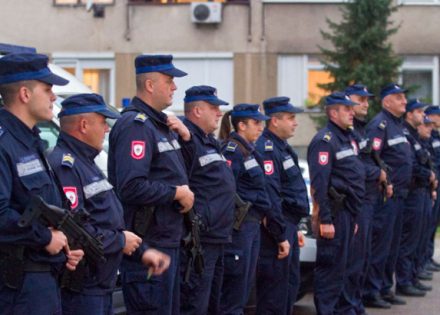 Policija