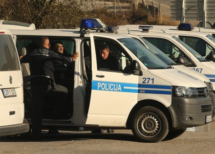 policija