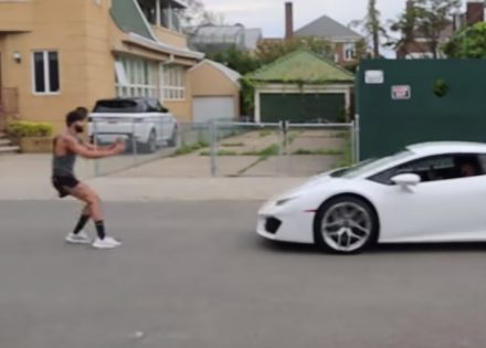 automobil