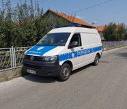 policija