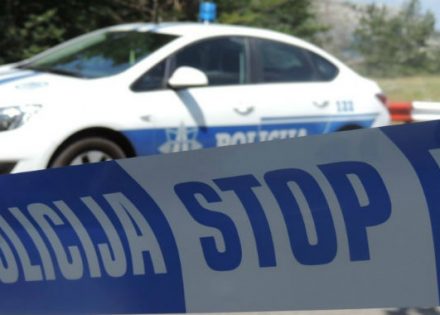policija