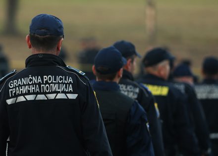 policija