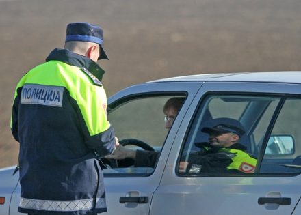 policija