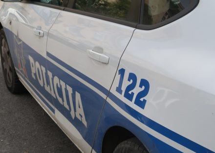 policija