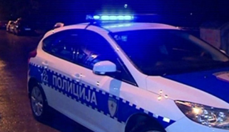 Teška nesreća na autoputu 9. januar kod Prnjavora: Autom sletio sa nadvožnjaka