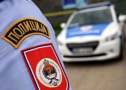 policija
