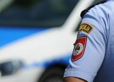 policija
