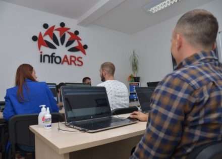infoars