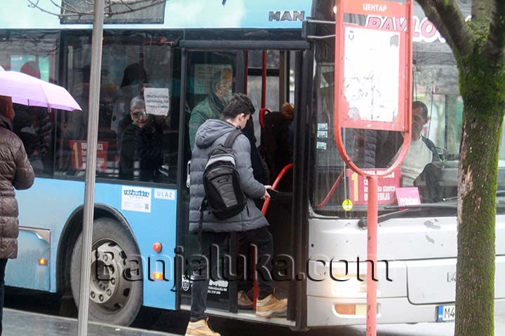 Važno za vozače i putnike: Zatvara se dio ulice u Česmi, mijenja se trasa autobusa