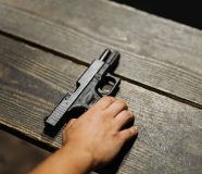 pistolj