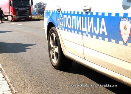 policija