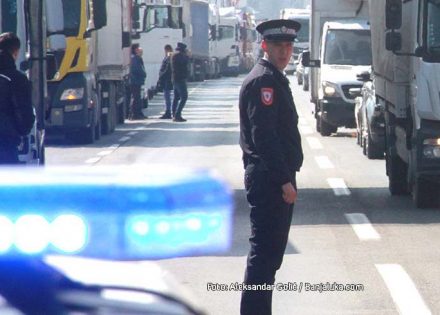 policija