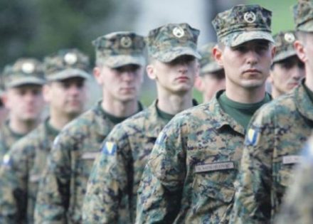 vojničke uniforme