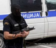 policija
