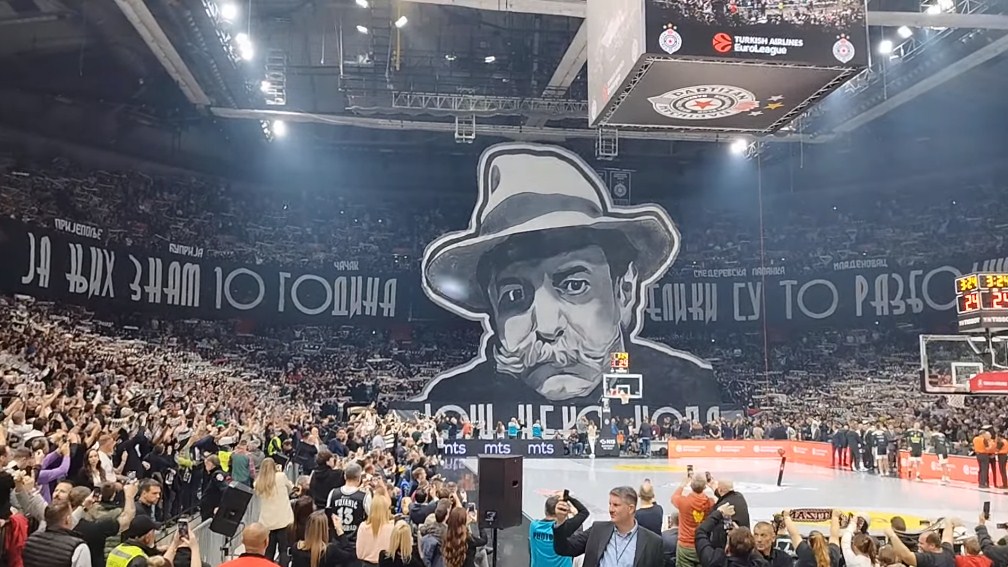 Navijači Partizana pripremaju paklen doček Realu