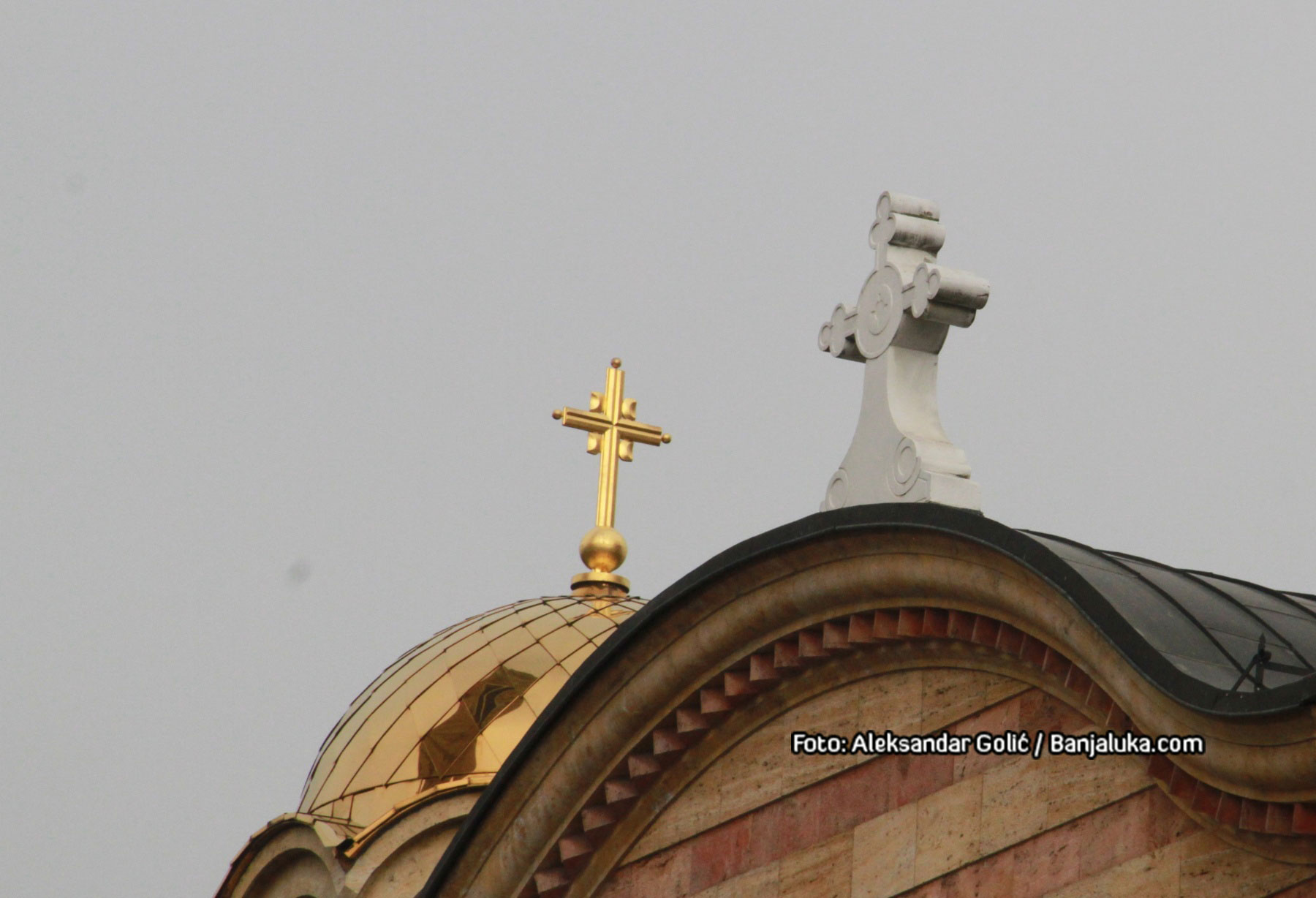 Sutra se slavi Krstovdan