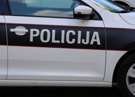 policija