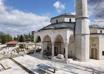 arnaudija dzamija