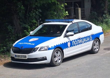 policija