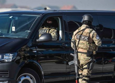 policija