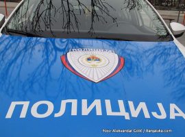 policija