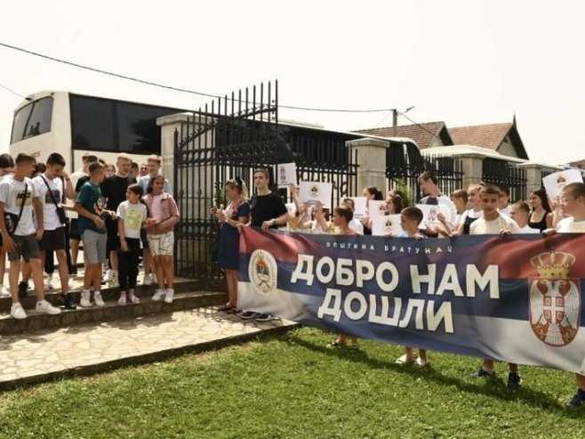 U Srpsku sutra stiže više od 800 djece sa Kosova i Metohije