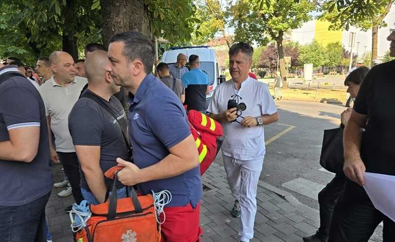 Bijeljina: Nakon izricanja presude za ubistvo stigla Hitna u sud (Foto)