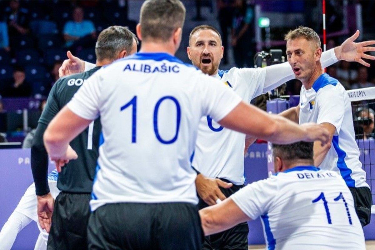 Sjedeći odbojkaši BiH pobijedili Srbiju i izborili finale EP
