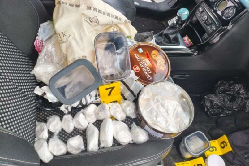 Hapšenje u BiH: Pronađeno 2,6 kilograma droge, krio je u kutiji za keks