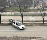 Autom preko trotoara