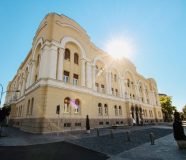 Banski dvor