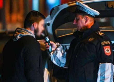 Policija