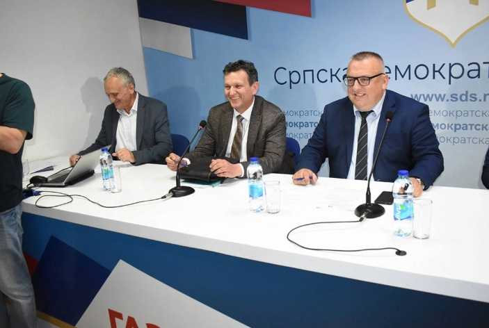 Glavni odbor potvrdio: Blanuša kandidat SDS-a za predsjednika!